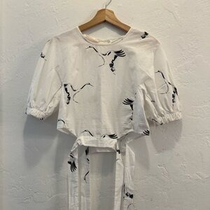 Zara beautiful crop summer top with ties. Used only once. Size XS